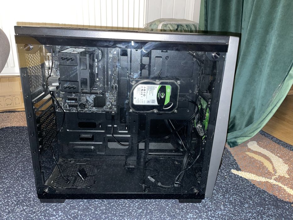 PC obudowa + procesor I5 9400 + płyta główna + chłodzenie + dysk 1TB