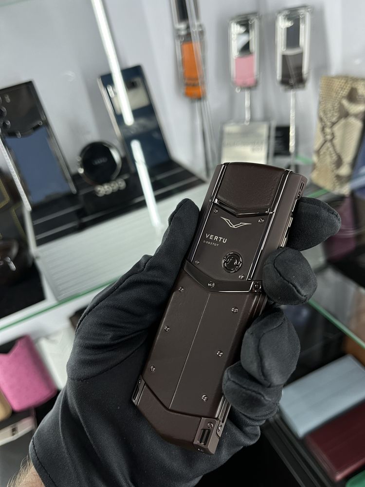 Vertu Signature S Design Pure Chocolate