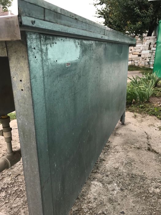 Производственный стол