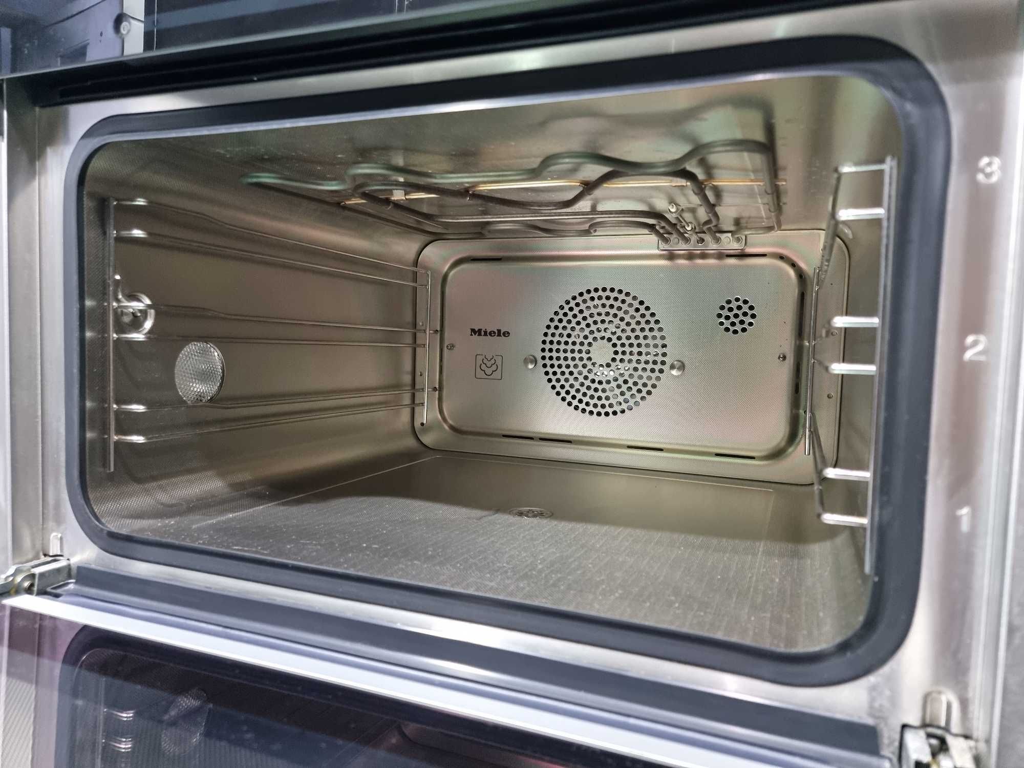 Piekarnik 2w1. Piekarnik konwekcyjno-parowy Miele DGC 6800 XL. Poj.48L
