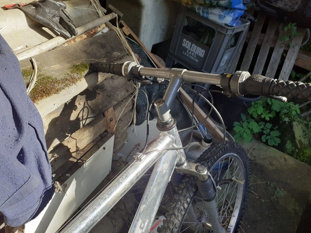 Vendo bicicleta em boas condições e bom preço