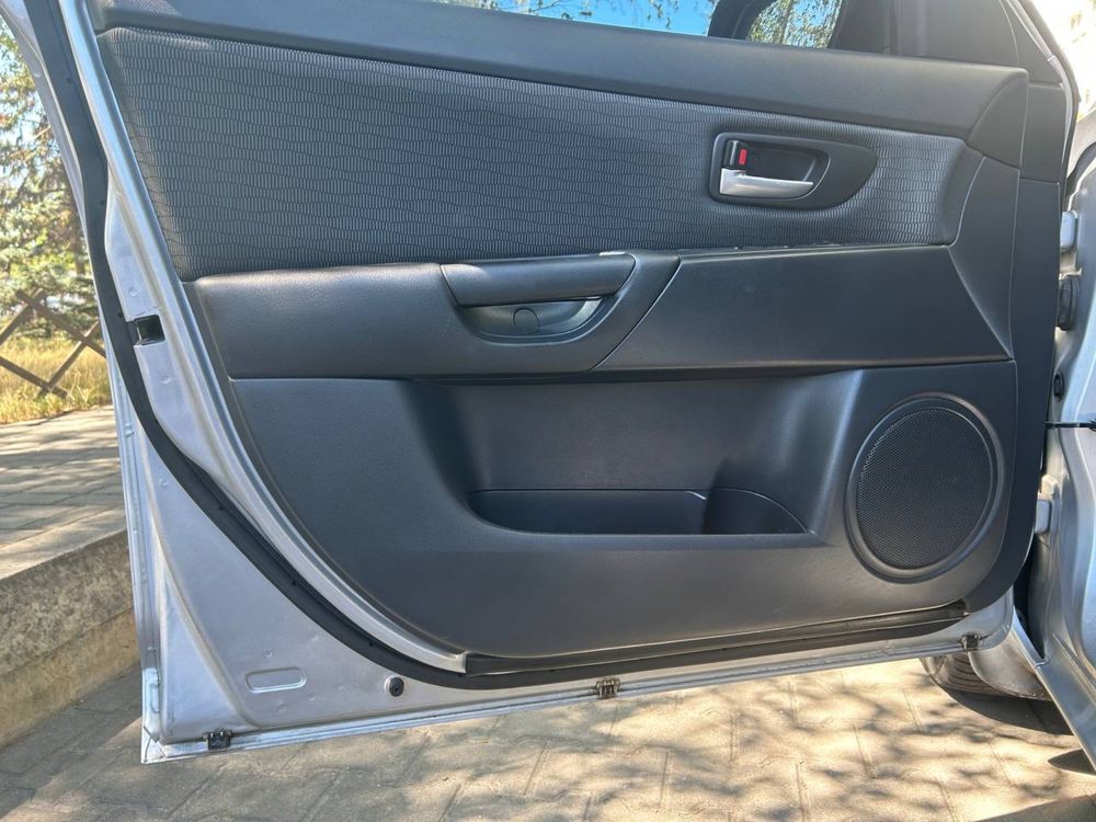 Продам Mazda 3 bk