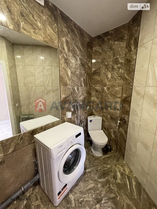 Простора квартира в Агрономічному