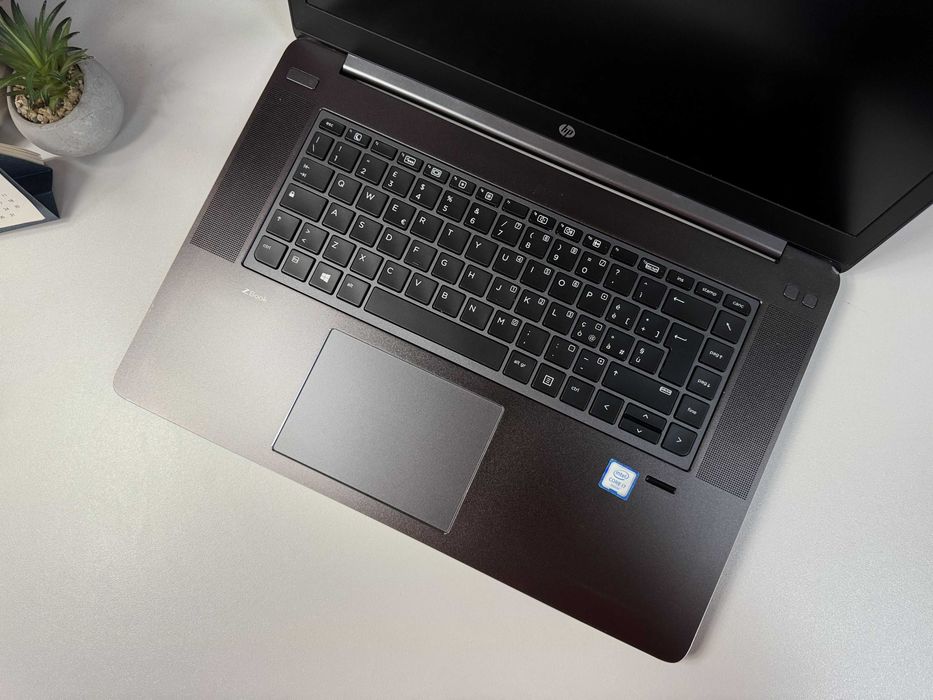 Quadro M1000M 4GB·Ноутбук HP Zbook Studio G3·i7-6820HQ·32GB+SSD512·IPS
