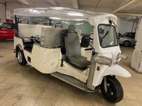 Tuk Tuk Limo 1+6 PAX