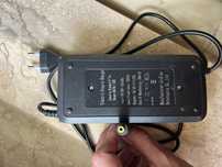 Sprzedam ładowarkę 54.6v 2a