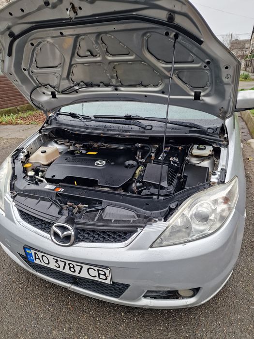 Продам мазду 5..