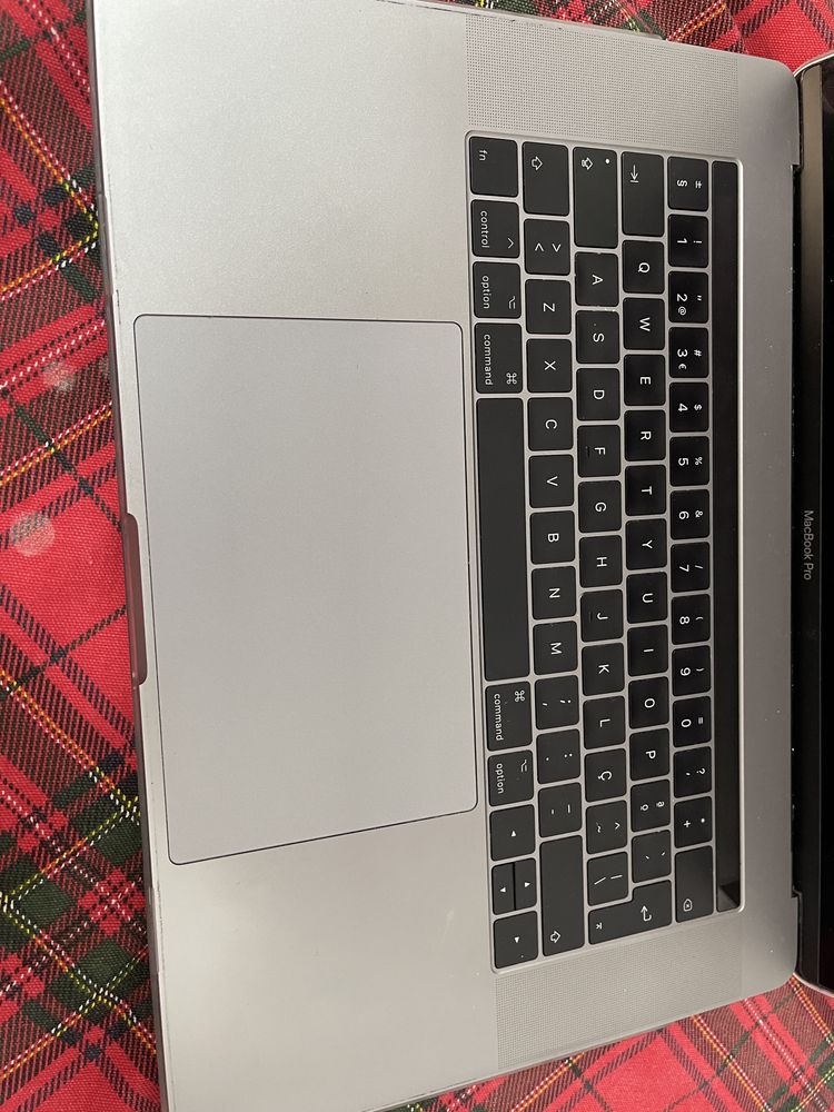 Vendo macbook 15