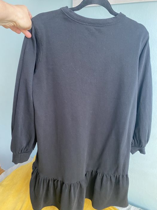 Sukienka czarna M dresowa z falbaną