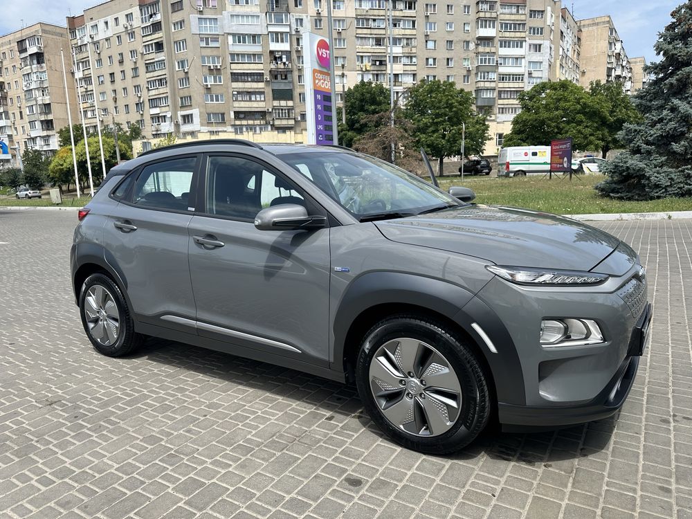 Прокат Хюндай кона электро 64 КВт,500 км,от трех суток,долгосрочно.
