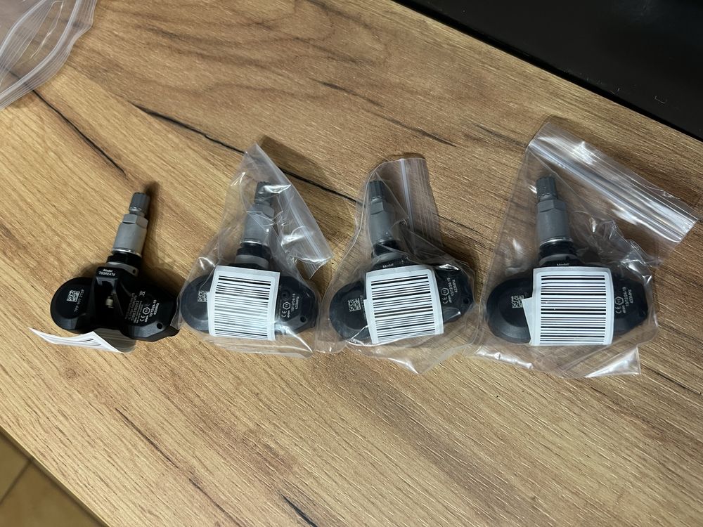 Czujniki ciśnienia opon powietrza VW Audi Skod TPMS Nowe 3 A4 6 7 8 Q7