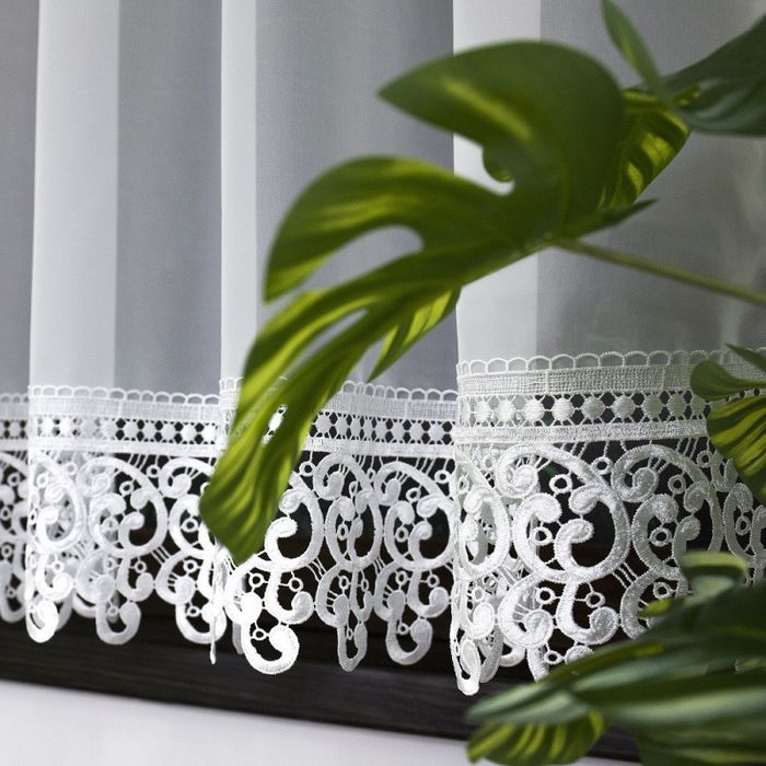 Firanka woal gotowa z gipiurą 400x150 cm biała