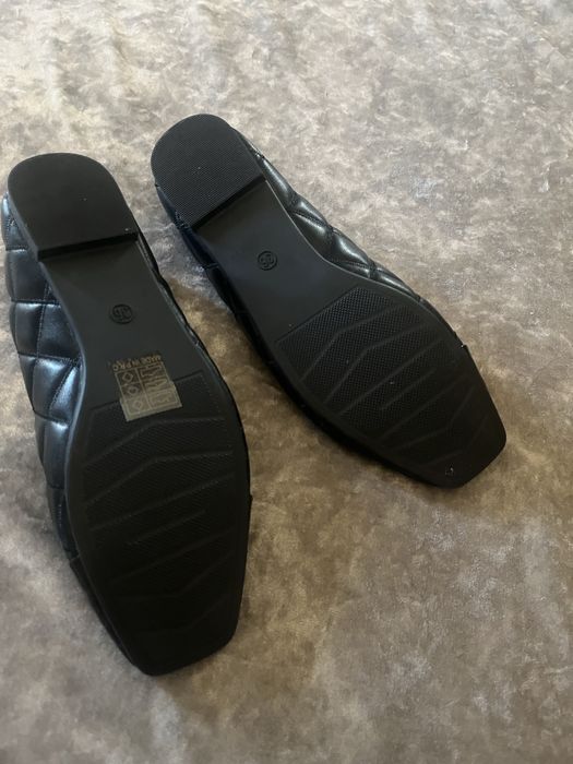 Sapatos pretos novos - 36