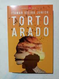 Torto Arado de Itamar Vieira Junior