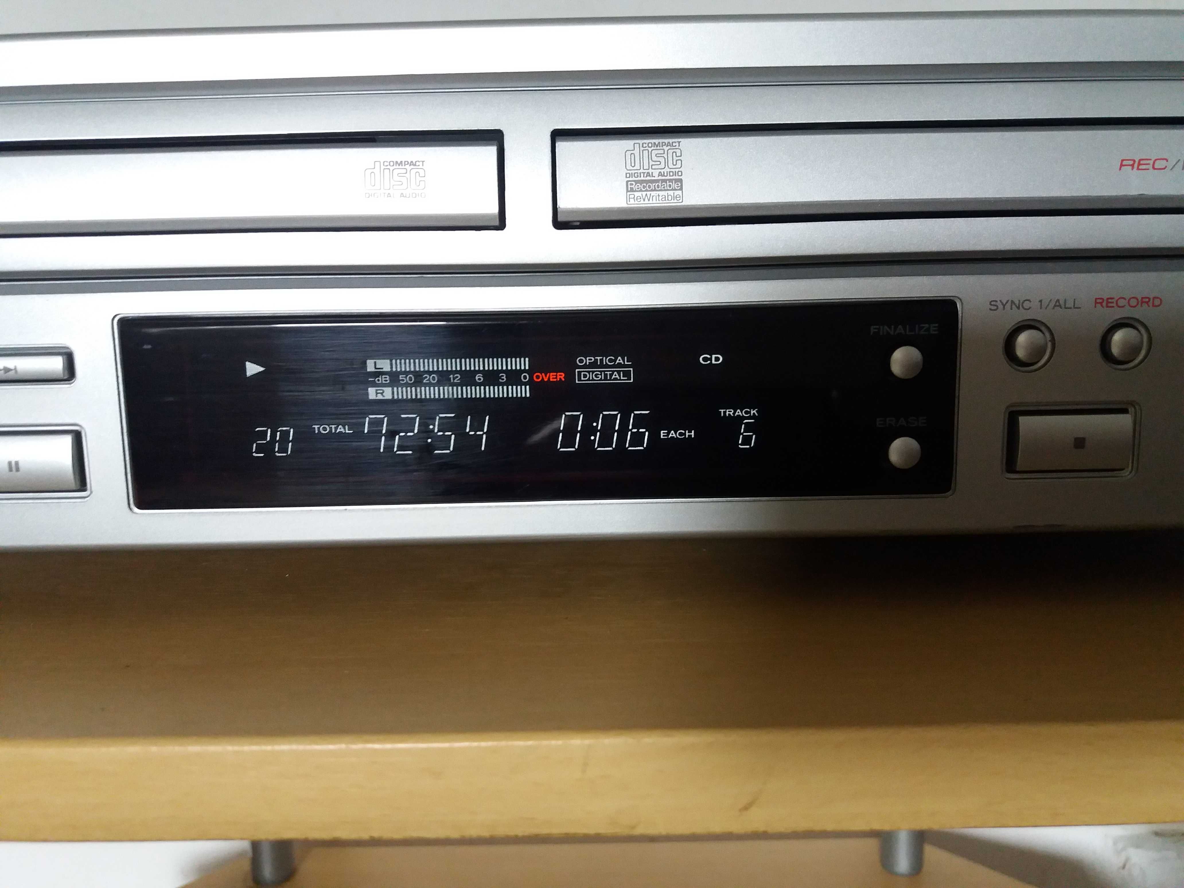 nagrywarka TCM- model 70256