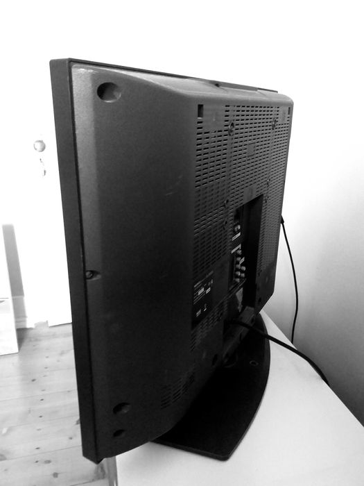 Ecra de televisão (66x50) como novo SONY