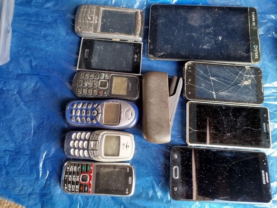 Продам одним лотом. Цена договорная.