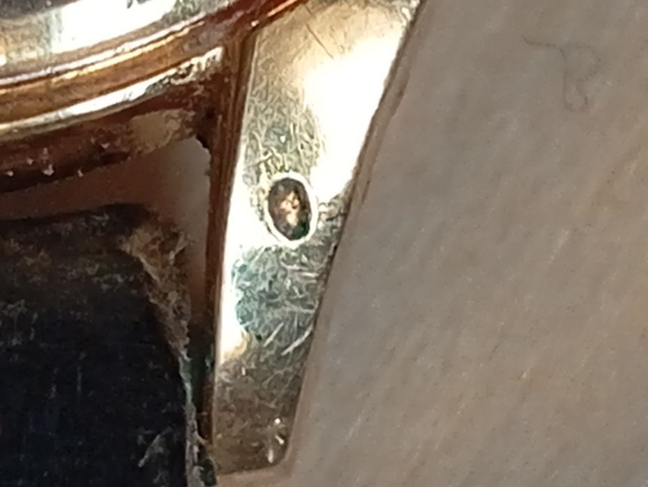 Relógio Certina para reaproveitar.