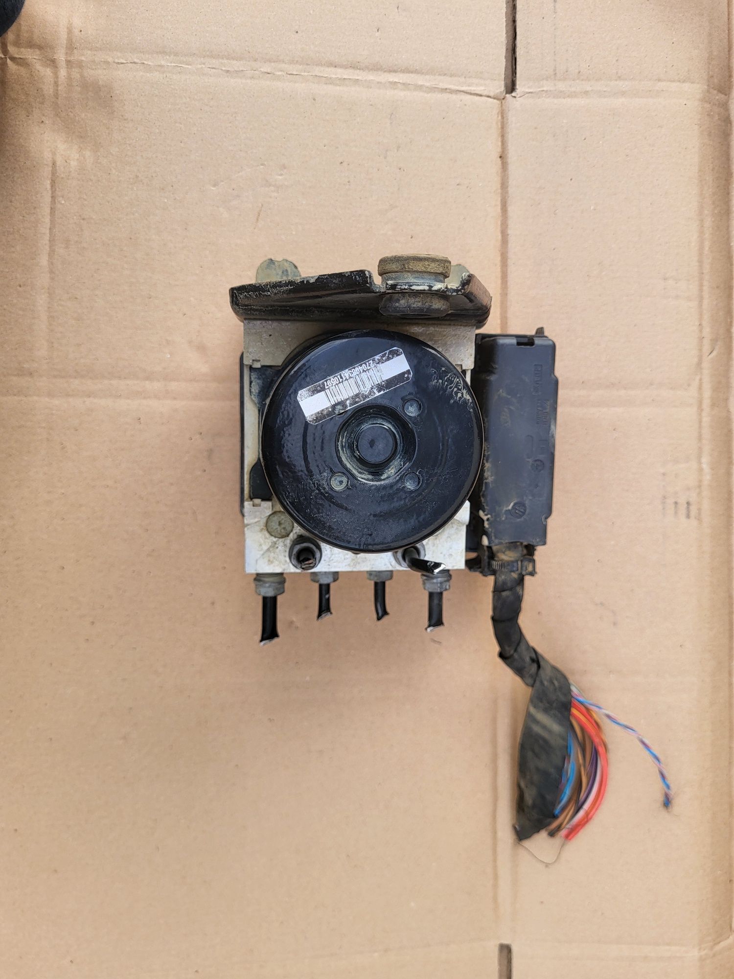 Pompa abs golf a3 8p 379 ap