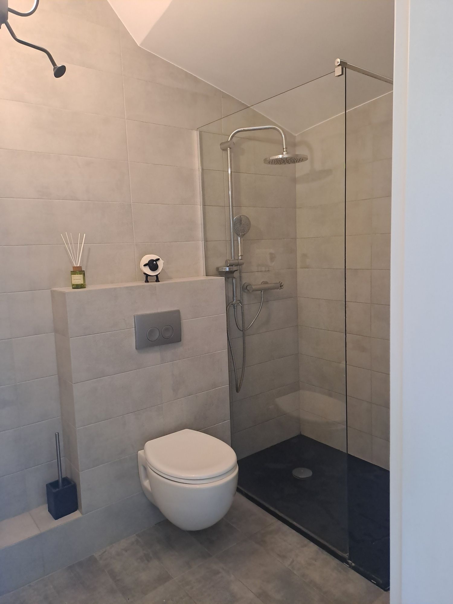 3-pokojowe z dużym ogrodem (220 m2)