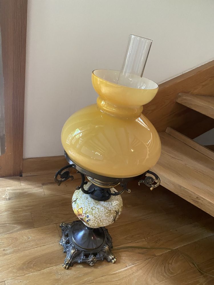Lampka stojaca holenderska