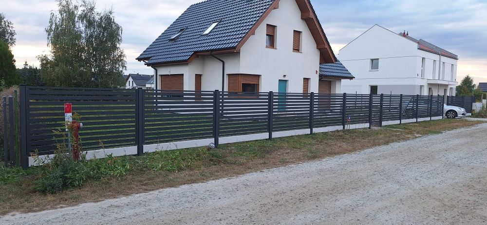 Montaż ogrodzeń, bram, paneli Panele ogrodzeniowe, ogrodzenie panelowe