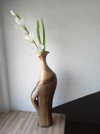 Stylowy wysoki wazon miedziany