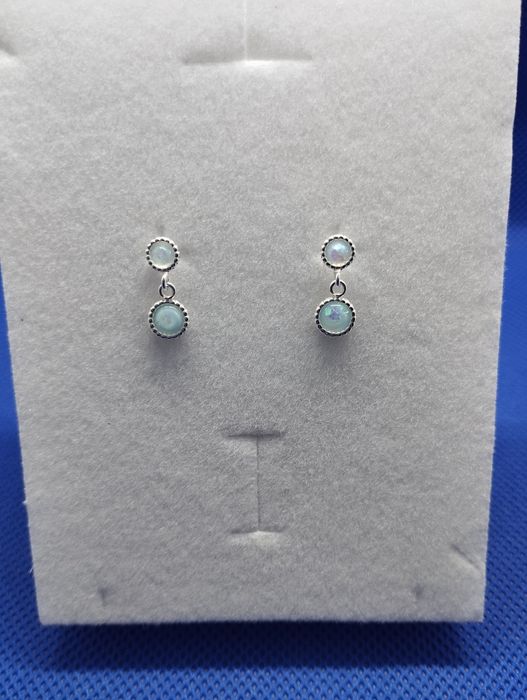Kolczyki srebrne sztyfty wkrętki z syntetycznymi opalami srebro 925