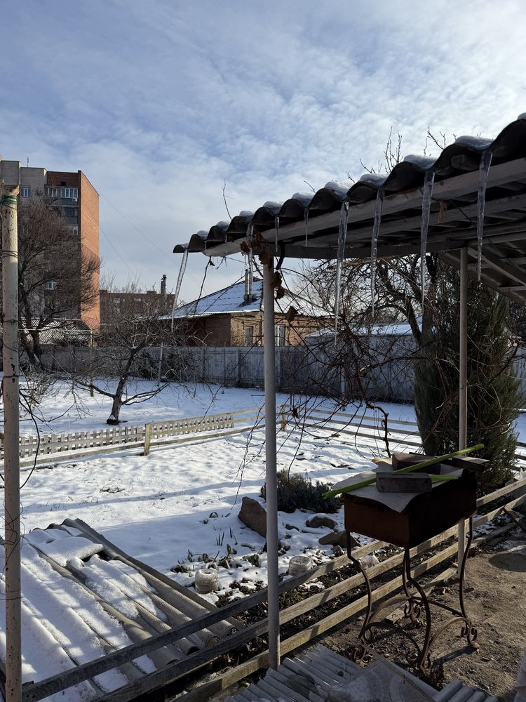 Продам в центре города дом,можно по сертификату