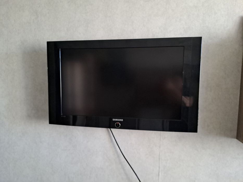 Продаю телевизор Samsung 32 д.