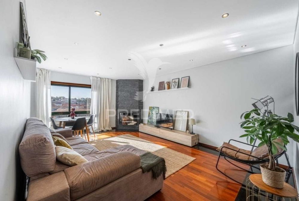 Apartamento T3. General Torres