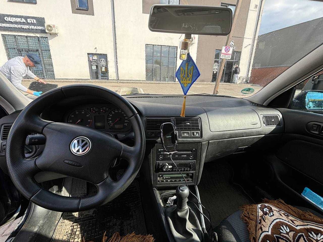 Volkswagen Golf 4