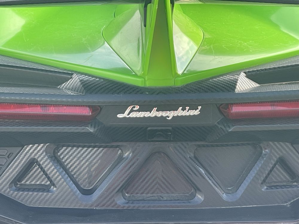 Lamborgini електромобіль дитячій салатовий