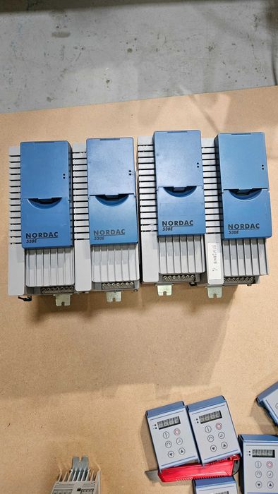 falowniki Nord trójfazowe Nordac 530 E , 540 E od 0,55 do 4 kW