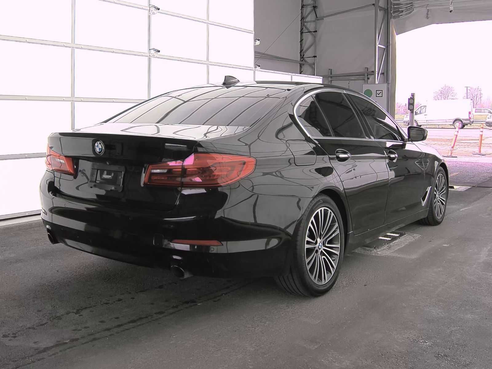 BMW 5 Series Sedan 530i xDrive 2018