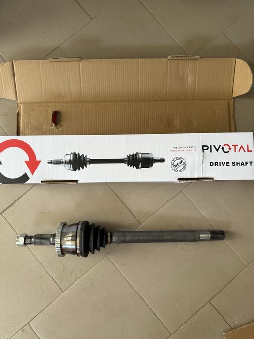 полуосі jeep wj ліва,права 5012748AA, 5012748AB, 5012749AA, 5012749AB