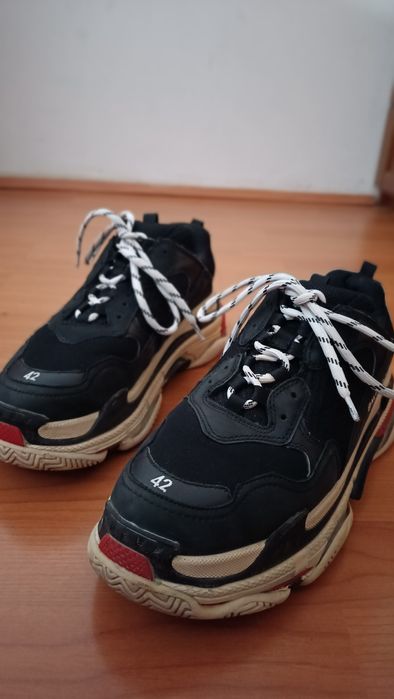 Sneakers Balenciaga Triple S  42! (usado 1 vez)
