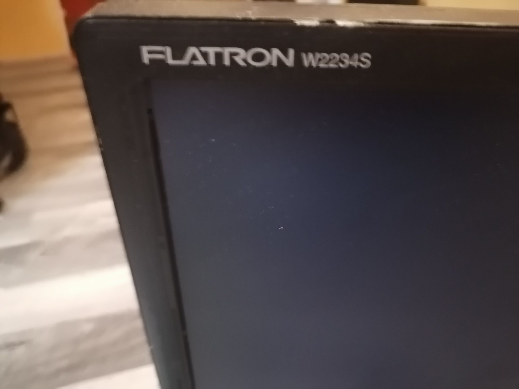 Монитор LG Flatron W2234S