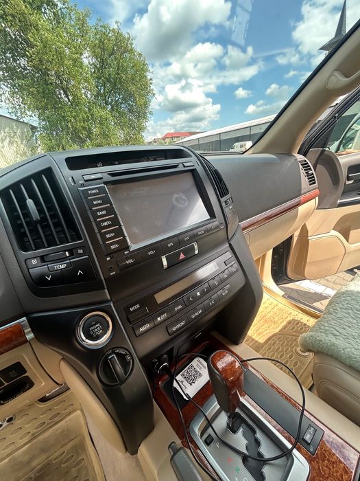 Крузак в продаже тоуота 200