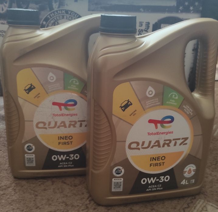 Моторна олива Total Quartz Ineo First 0W-30 4л ціна за 1 каністру.
