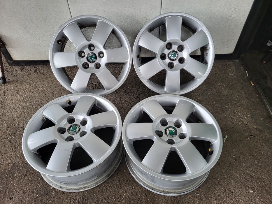 Felgi 5x100 skoda vw 6jx15 et43