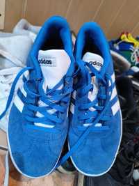 Buty adidas  chłopięce rozm 36,5