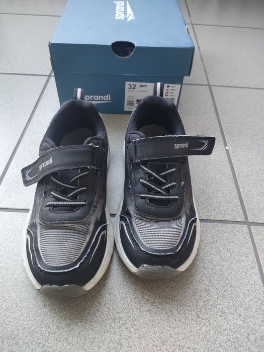 Sprandi 32 świecące sportowe buty