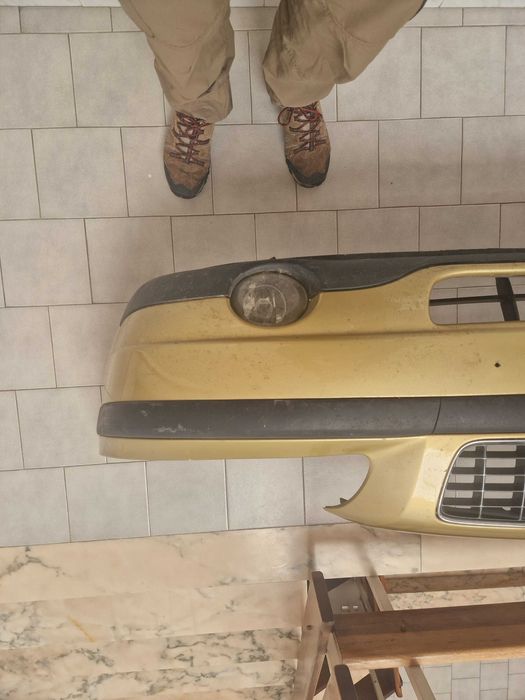 Parachoques frontal Volvo S60 e Faróis
