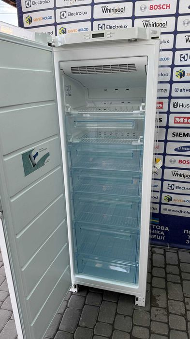 Морозильна камера б/в ELECTROLUX 180/60/60 Білий No Frost #07487
