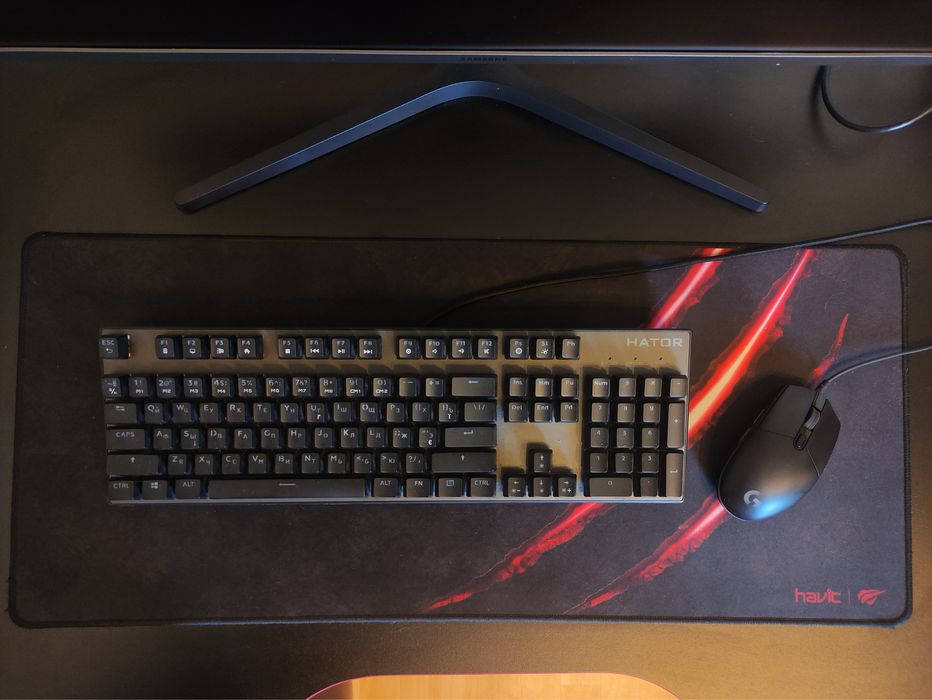 Игровая клавиатура + мышка + коврик