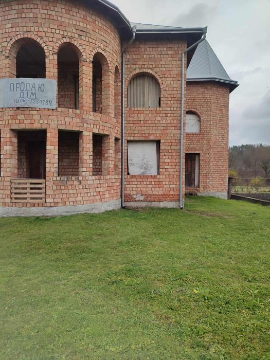 Продаю Дім не добудований