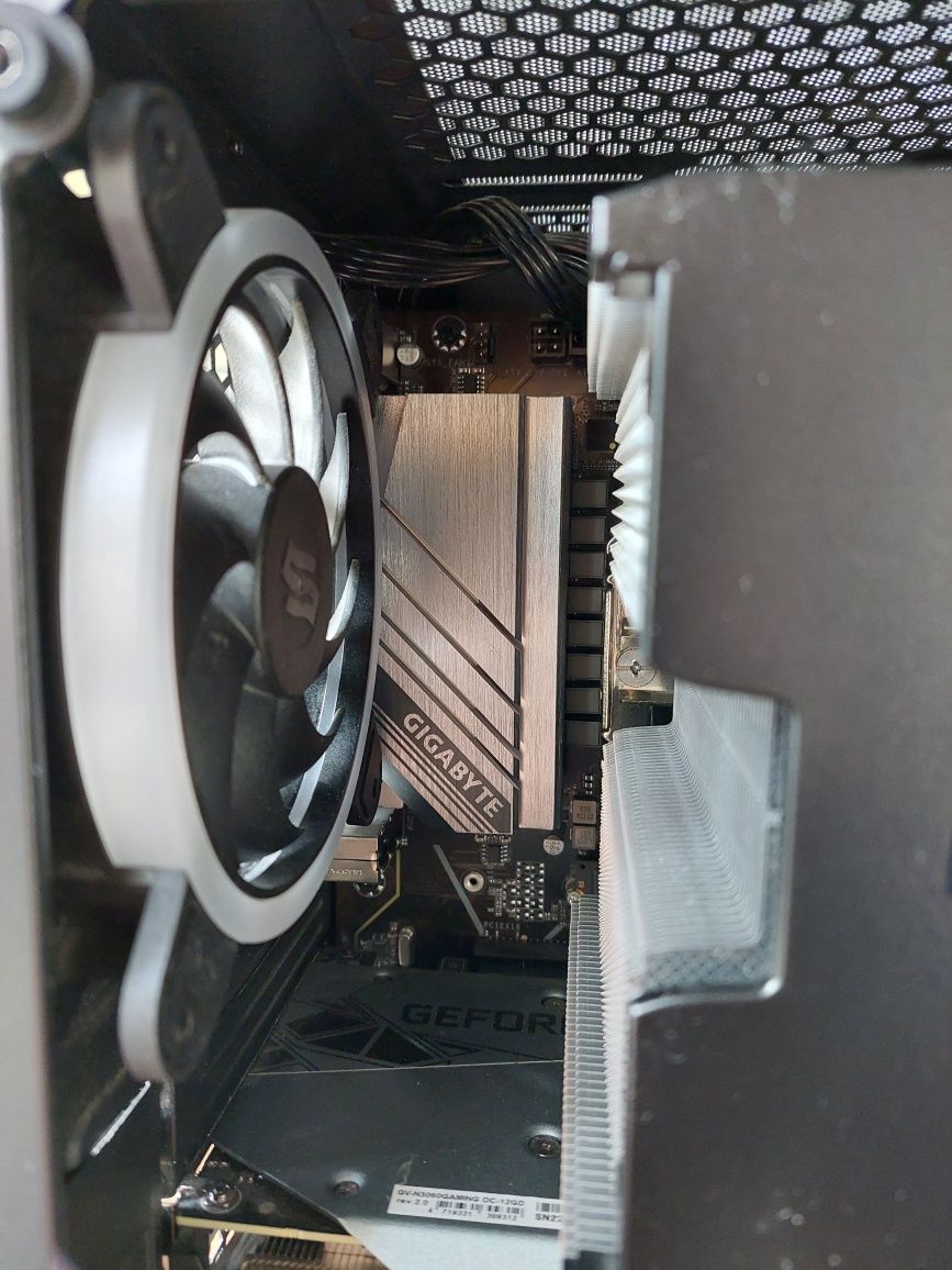 Komputer Gamingowy rtx 3060 12gb, i5-11400f, 24GB RAM, 500GB SSD,