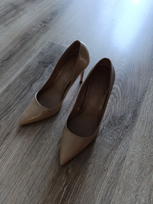 Buty na wysokim obcasie 37