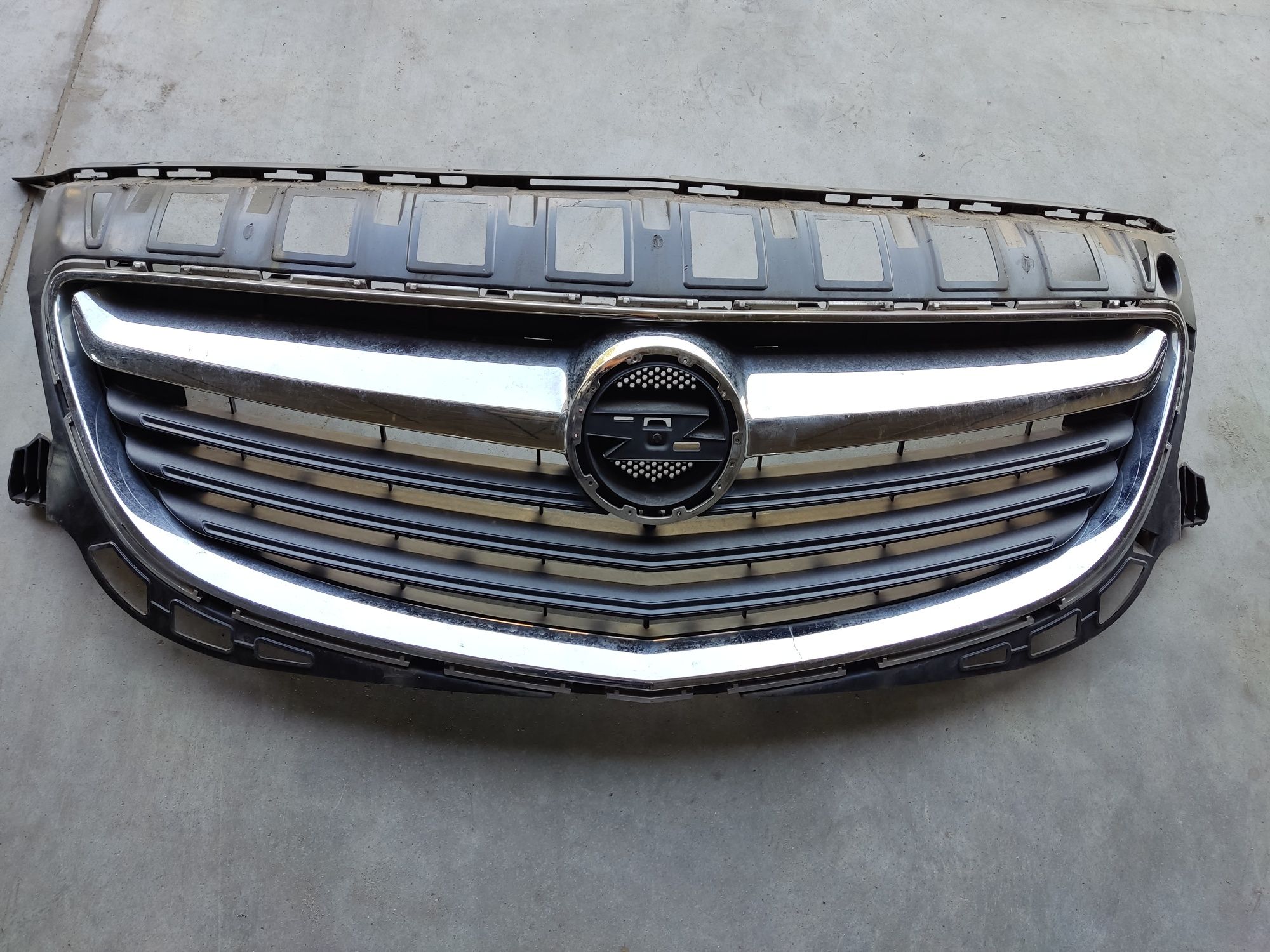 Opel Insignia A Lift Grill Atrapa